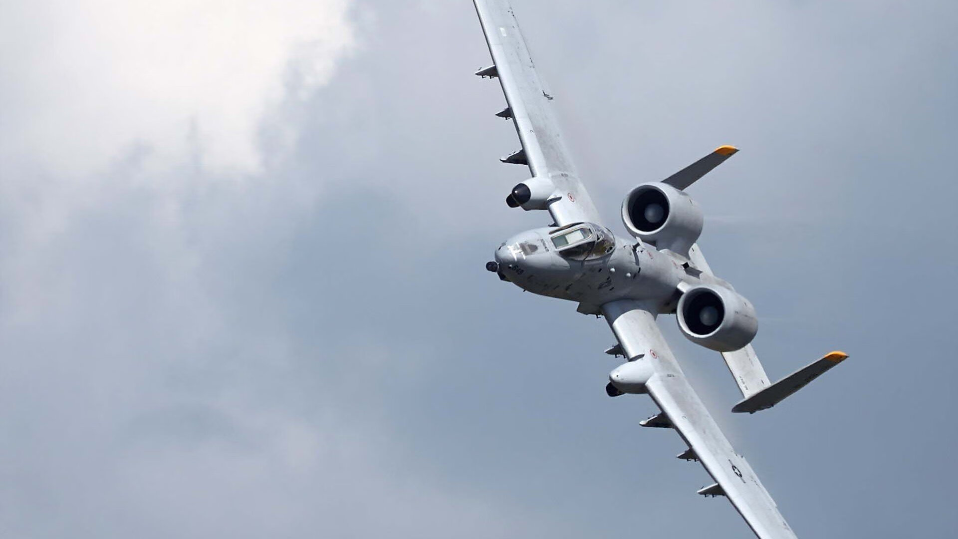 蝶泳节奏流畅中立代表队A稳步晋级，蝶泳国家队