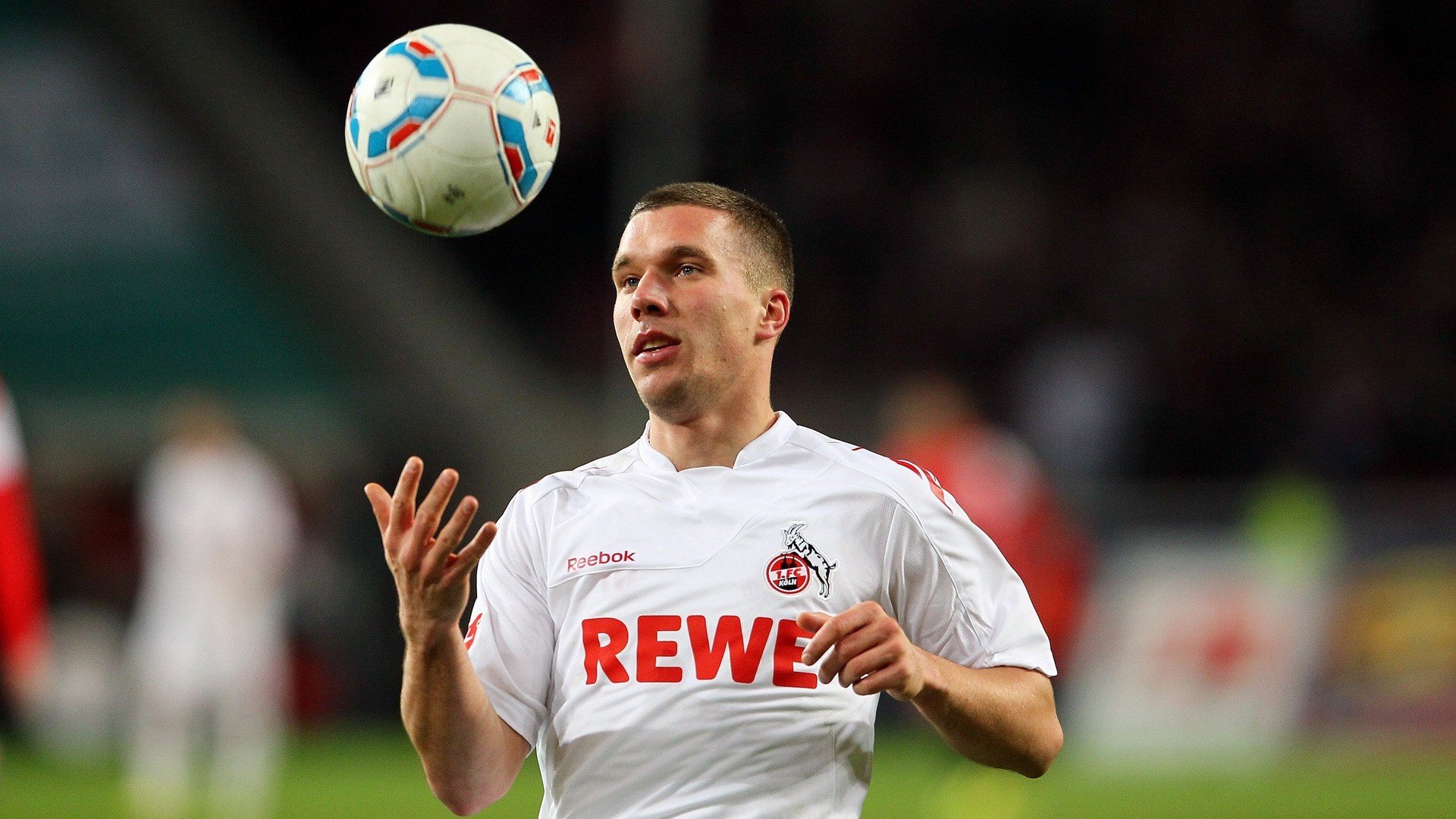 关键时刻：王强最后三分稳住局势，锁定胜利！，王强1968